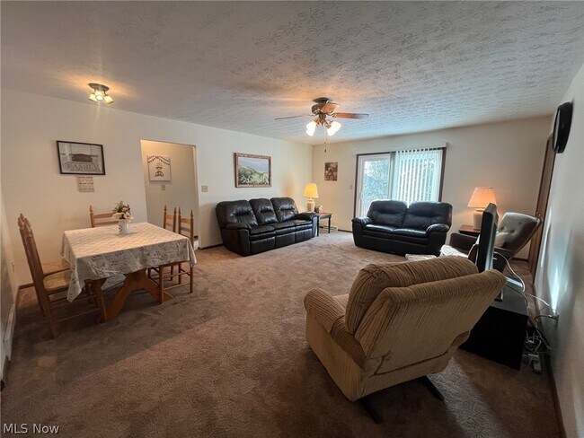 Foto del edificio - 7880 French Dr