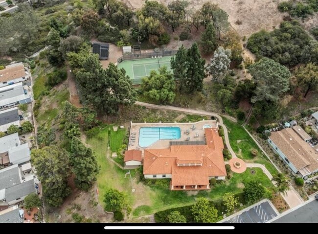 Foto del edificio - 5423 Kipling Ln
