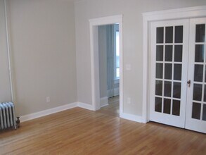 Building Photo - 225 W Loucks St