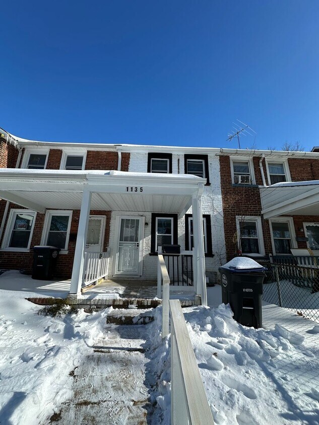 Beautiful renovated 2 bed, 1 bath - Beautiful renovated 2 bed, 1 bath