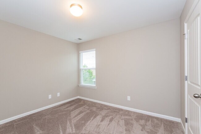 Foto del edificio - 103 Archer Ct