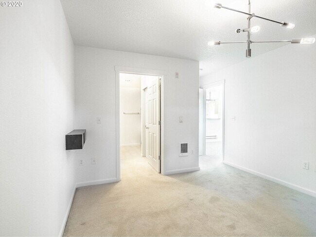 Foto del edificio - 760 NW 185th Ave