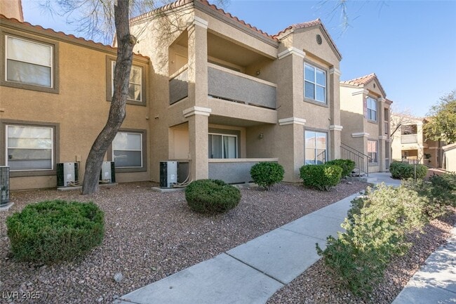 Foto del edificio - 2300 E Silverado Ranch Blvd