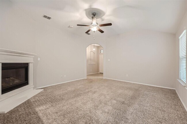 Foto del edificio - 14433 Serrano Ridge Rd