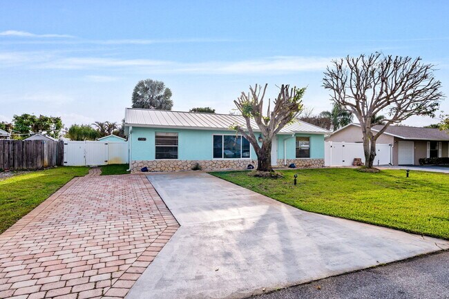 Foto del edificio - 8675 SW Keathley Ct