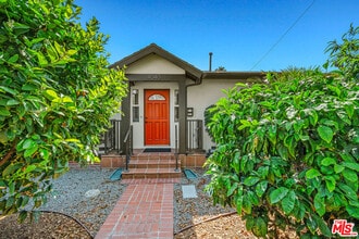 Building Photo - 4040 Rosabell St