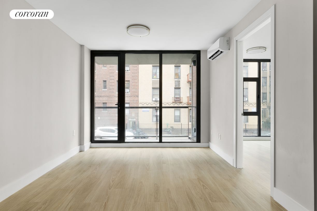 Primary Photo - 232 E 18th St