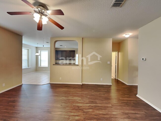 Foto del edificio - 12139 Karnes Way