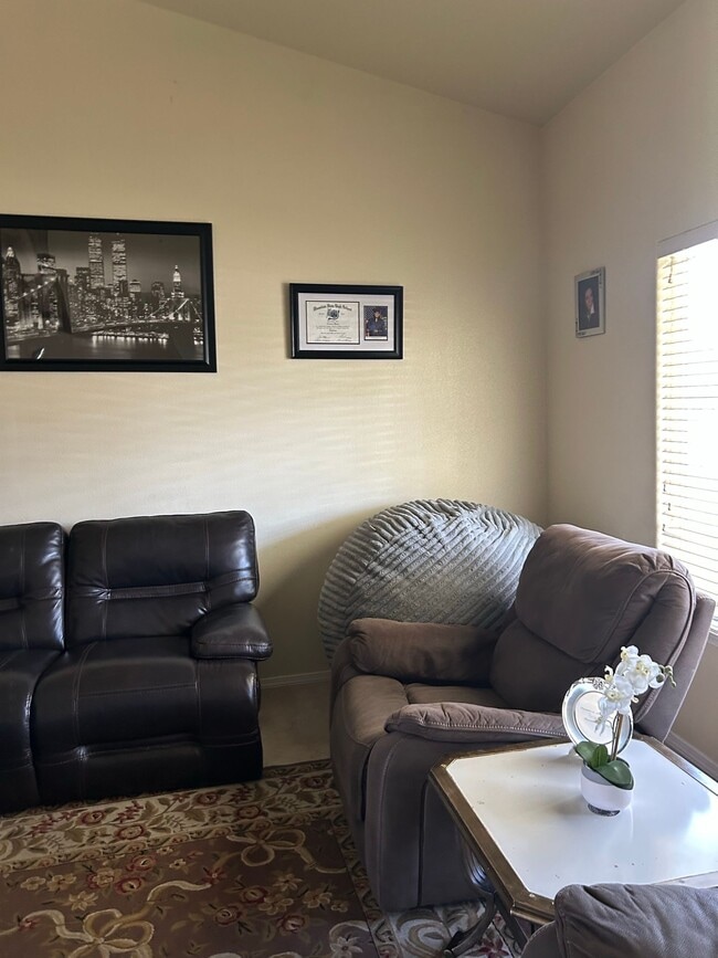 Building Photo - 12086 W Peak View Ct