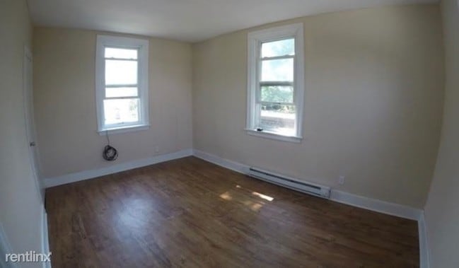 Building Photo - 1 br, 1 bath Apartment - 4935 Mulberry St