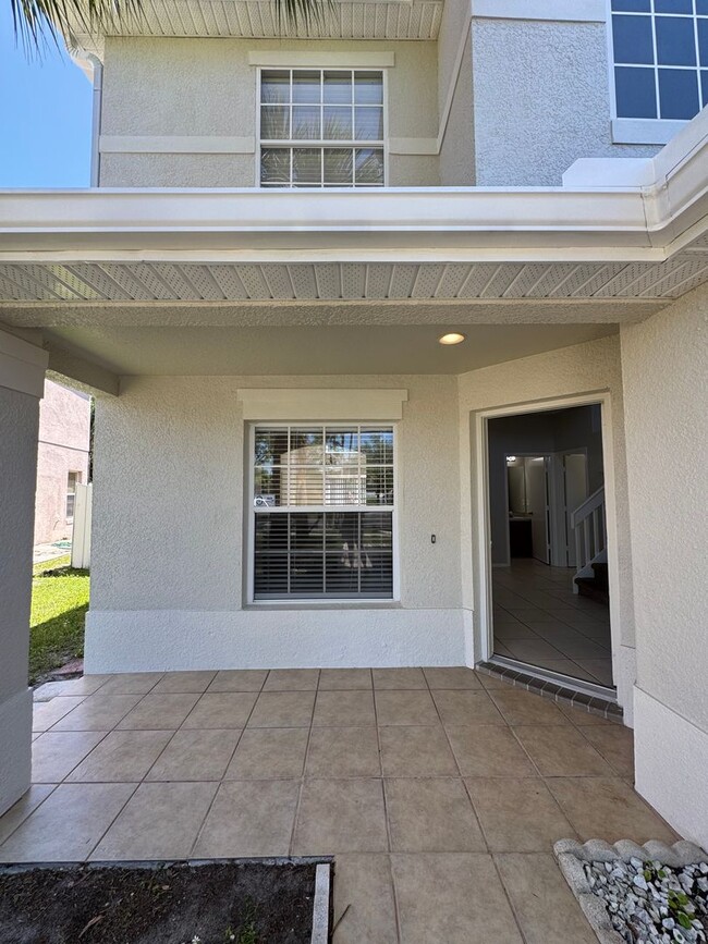 Foto del edificio - 1854 Meadow Pond Way