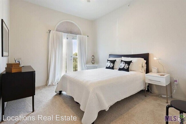 Foto del edificio - 1 br, 1 bath House - 6767 Corporate Blvd