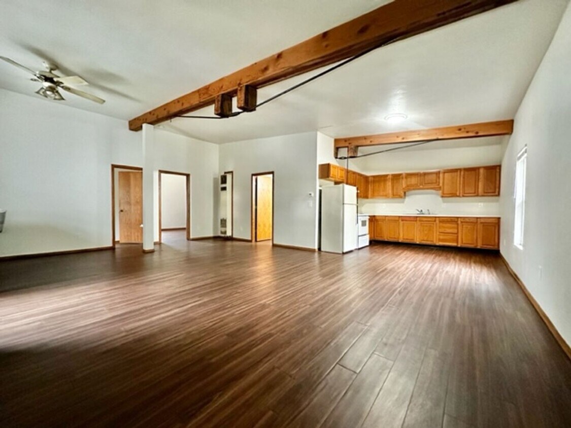 Primary Photo - 8268 Cty Hwy W Quadruplex