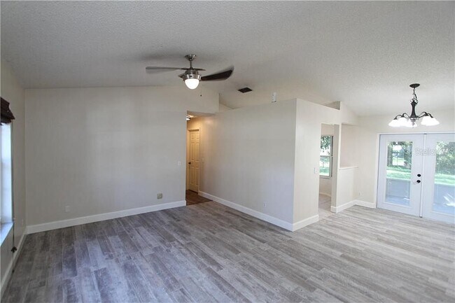 Building Photo - 3220 Whitehorse Ct