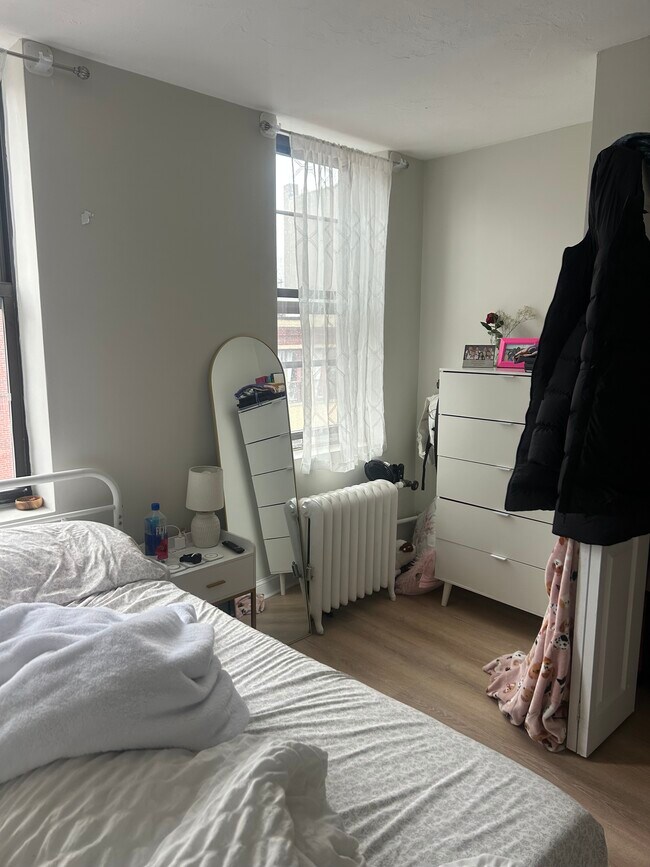 Building Photo - 224 Hanover St