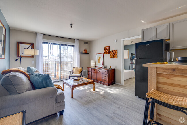 1HAB, 1BA Sala de estar - The Lodge Apartments