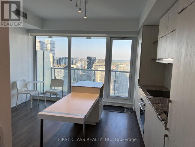 Photo du bâtiment - 197 Yonge St