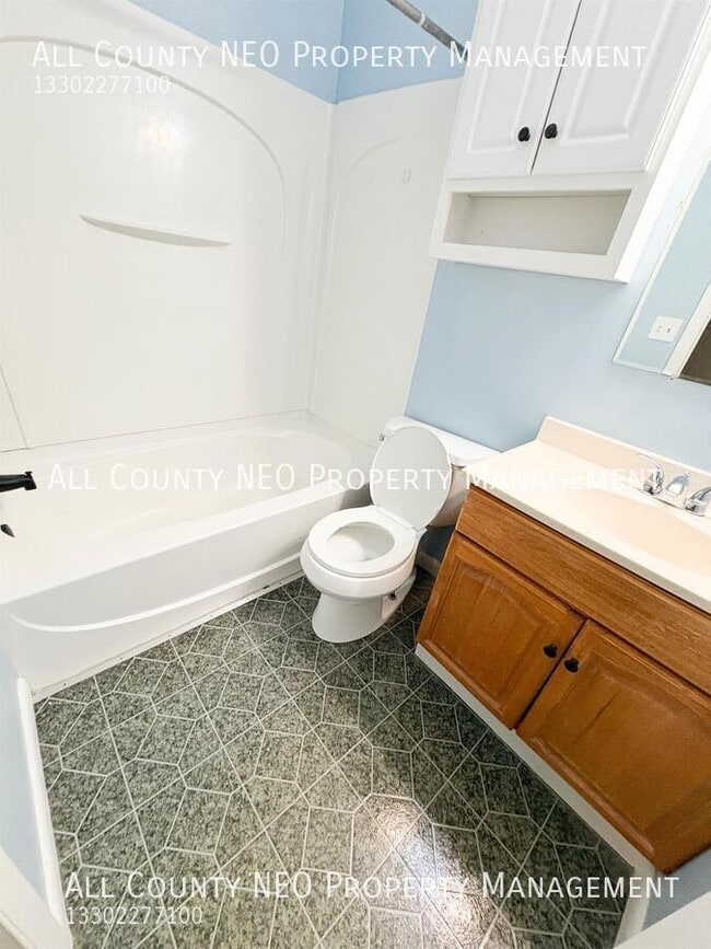 Building Photo - 2480 Raber Rd