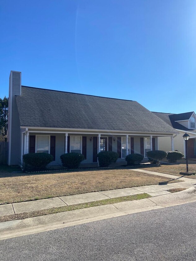 Primary Photo - New For Rent in Moody!