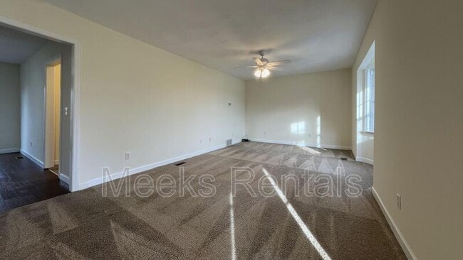 Building Photo - 328 Mill Rd
