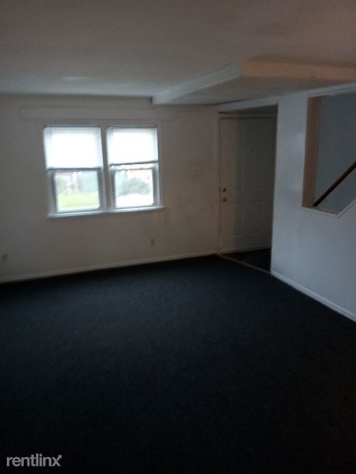 Building Photo - 3 br, 1 bath Townhome - 2527 N Heald St