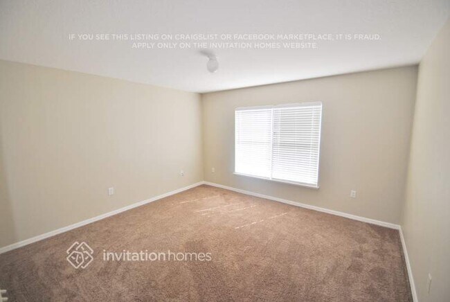 Foto del edificio - 281 McKay Blvd