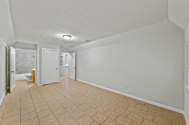 Foto del edificio - 5316 Louise St