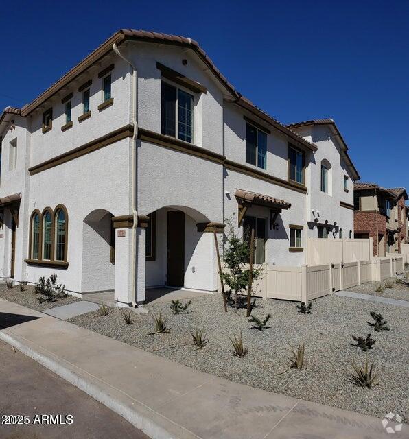 Building Photo - 4100 S Pinelake Way
