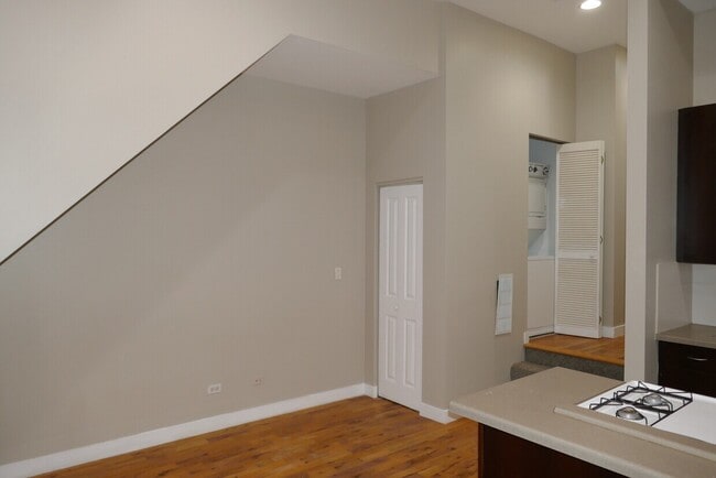 Foto del edificio - 1463 W Huron St