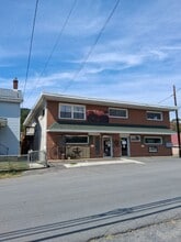 Building Photo - 50 Stately St