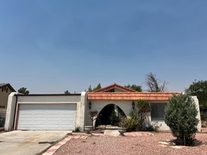 Building Photo - 13850 Dahlgren Dr