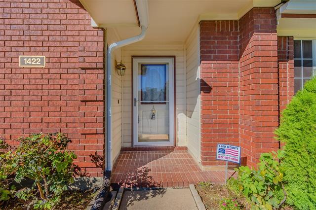 Building Photo - 1422 Dudley Dr
