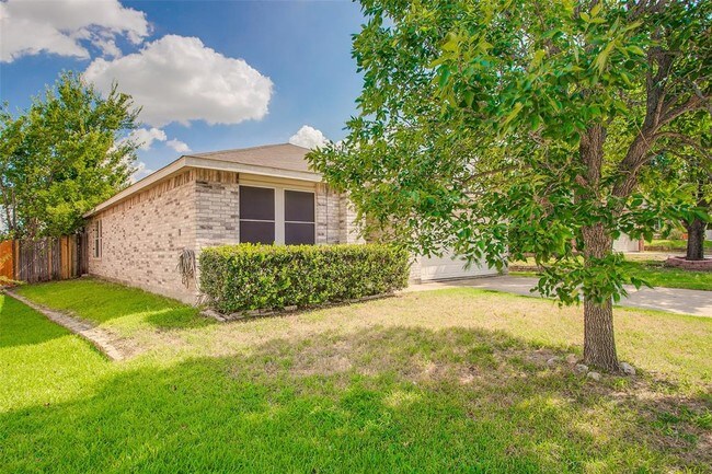 Building Photo - 5313 Driftway Dr