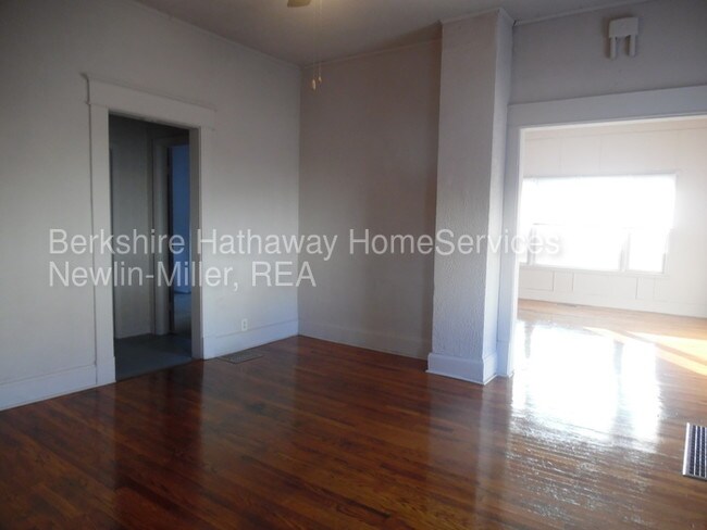 Building Photo - 1550 7th Ave
