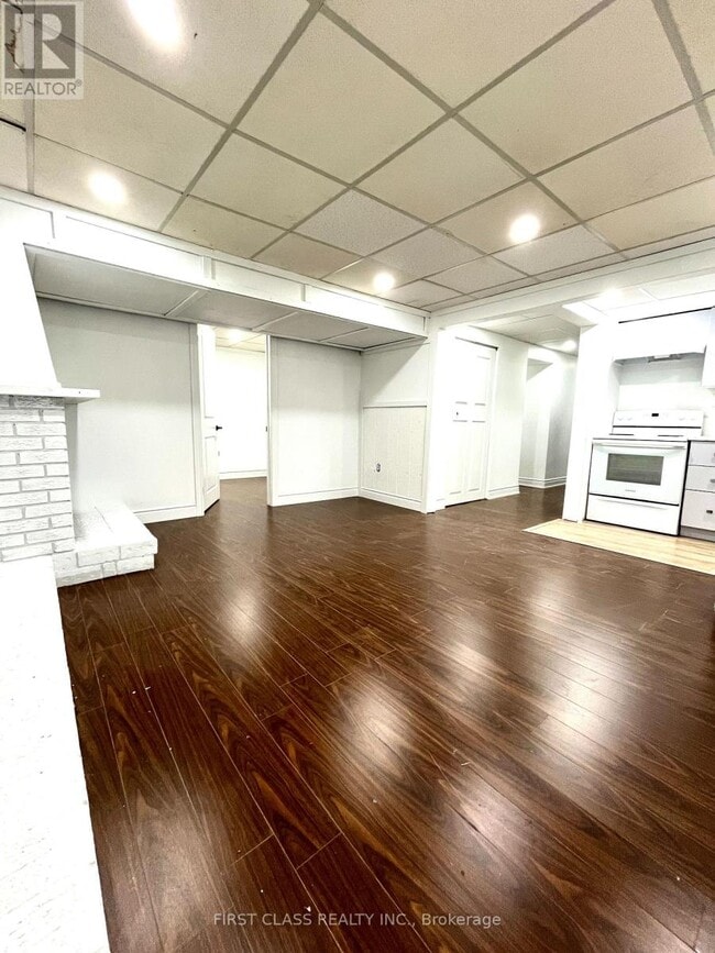 Building Photo - 90 Archdekin Dr