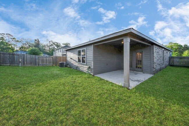 Foto del edificio - 25469 Black Spruce Dr