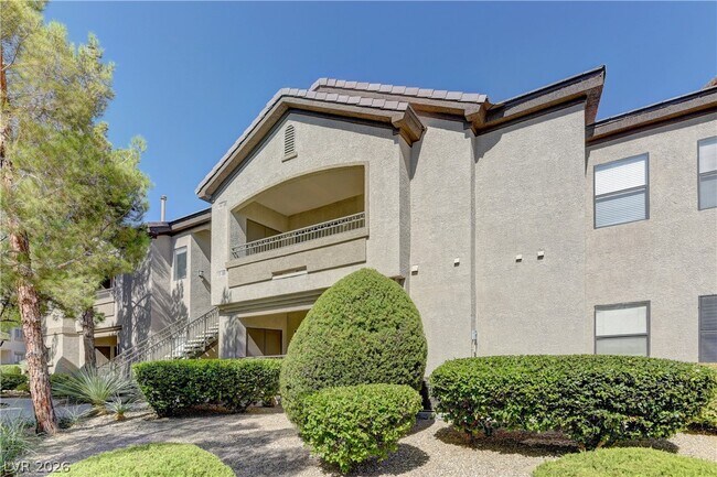 Foto del edificio - 8250 N Grand Canyon Dr