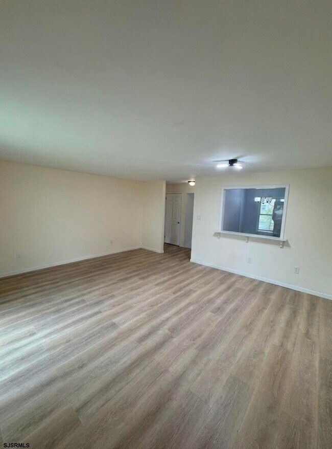 Foto del edificio - 3503 Woodlands Dr