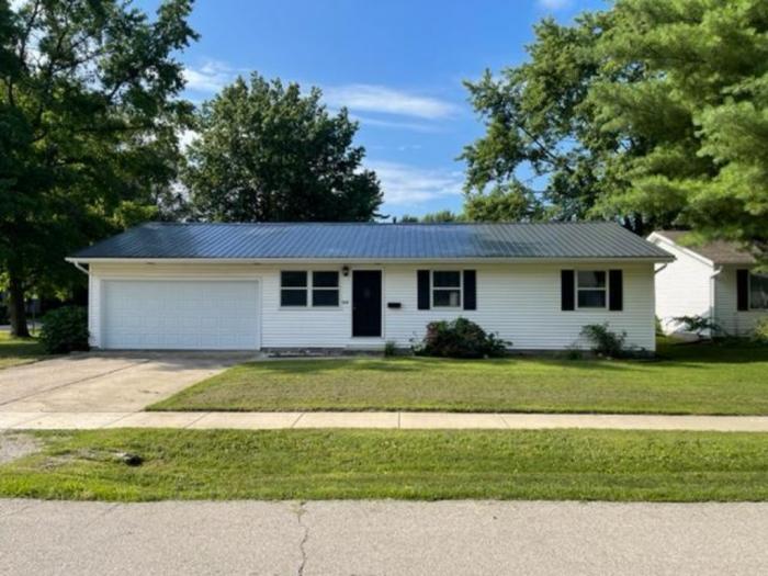 Primary Photo - 3 bedroom in CHATHAM IL 62629
