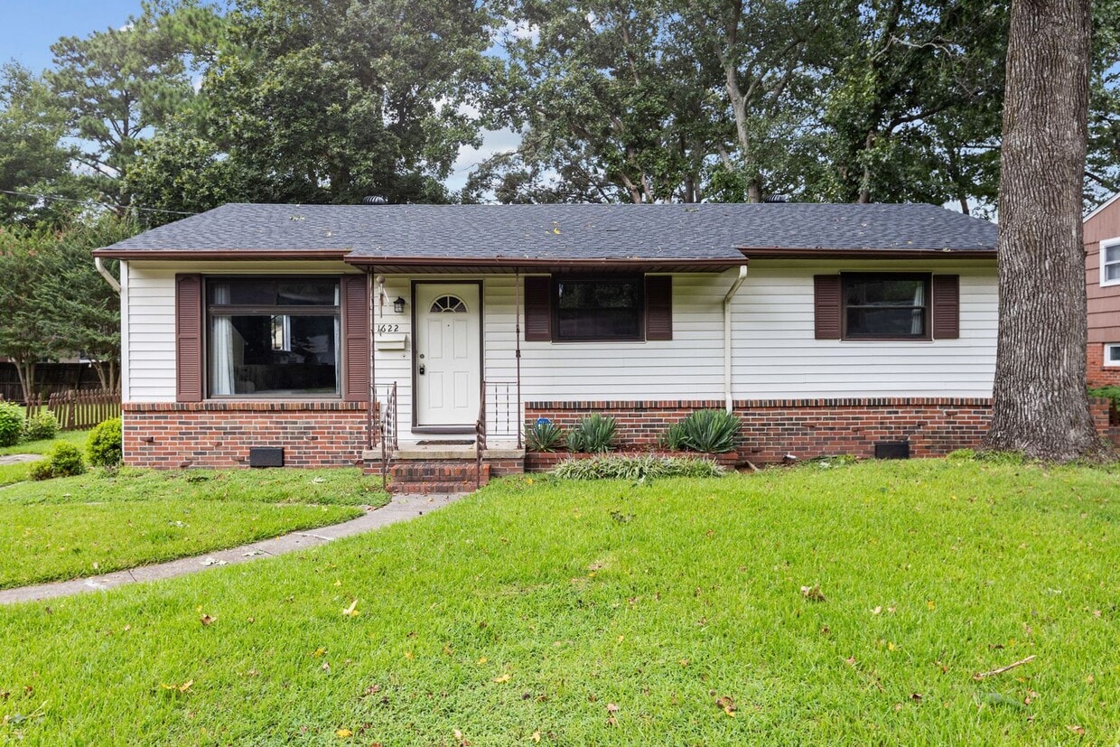 Primary Photo - Welcome to your dream home in Norfolk!