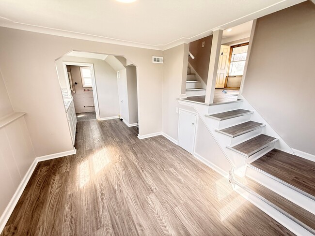 Building Photo - 22079 Rausch Ave