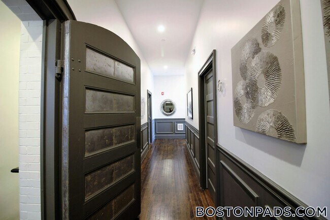 Foto del edificio - 11 Newcomb St