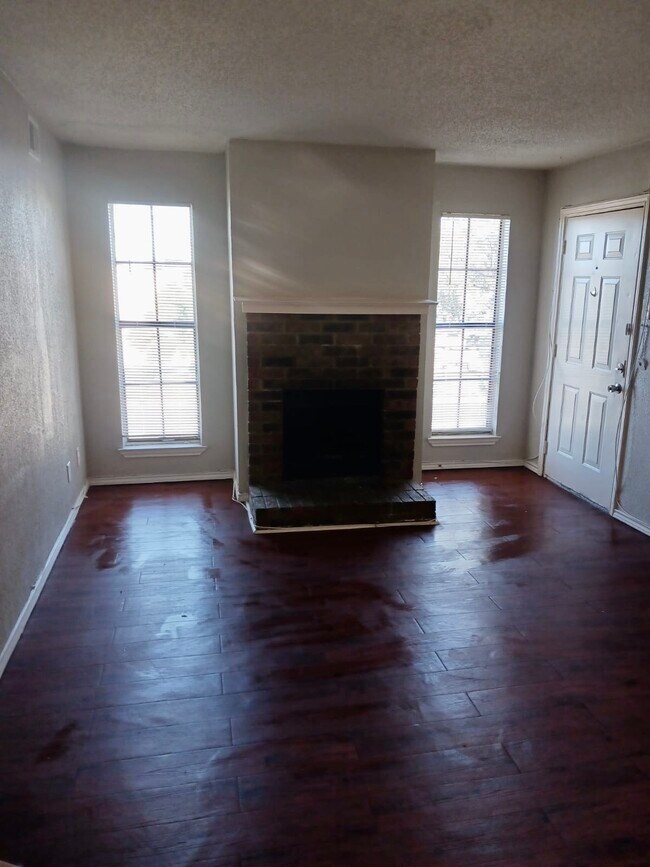 9520 Royal Ln Unit 305A, Dallas, TX 75243 Condo for Rent in Dallas