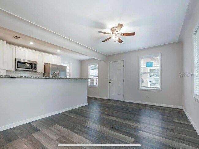 Foto del edificio - 334 21st Ave S