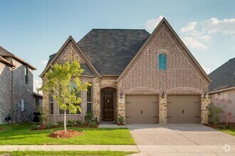 Building Photo - 920 Lake Meadow Ln