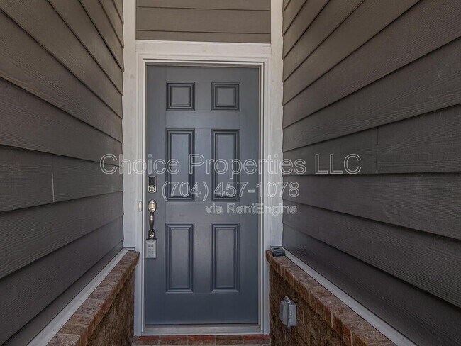 Foto del edificio - 3506 Auburn Curb Rd