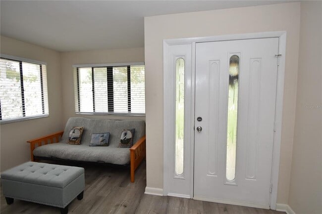 Foto del edificio - 18 Covington Ln