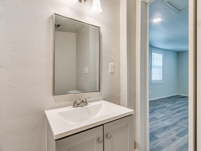 Photo - Newly renovated efficancy with fenced yard. House