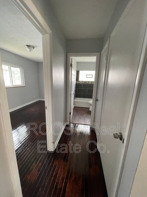 Building Photo - 1865 Agler Rd