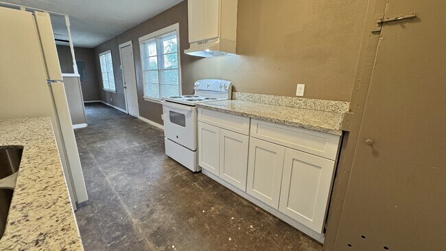 Foto del edificio - 808 Kyle St